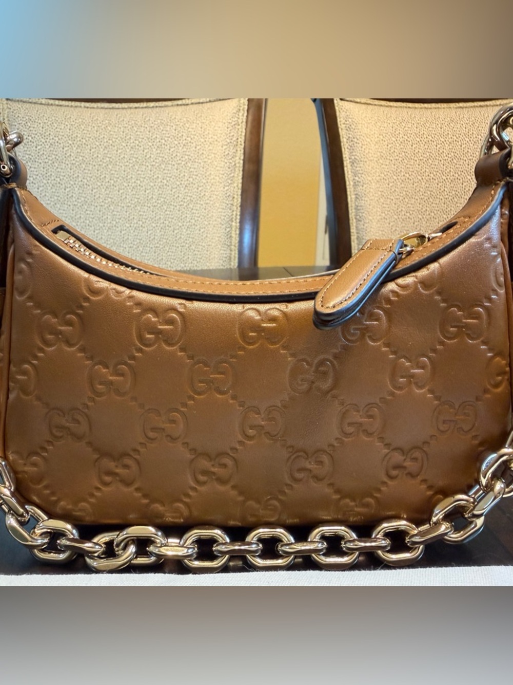 New Authentic Gucci GG Logo Embossed Leather Shoulder Bag Brown - Picture 3 of 11
